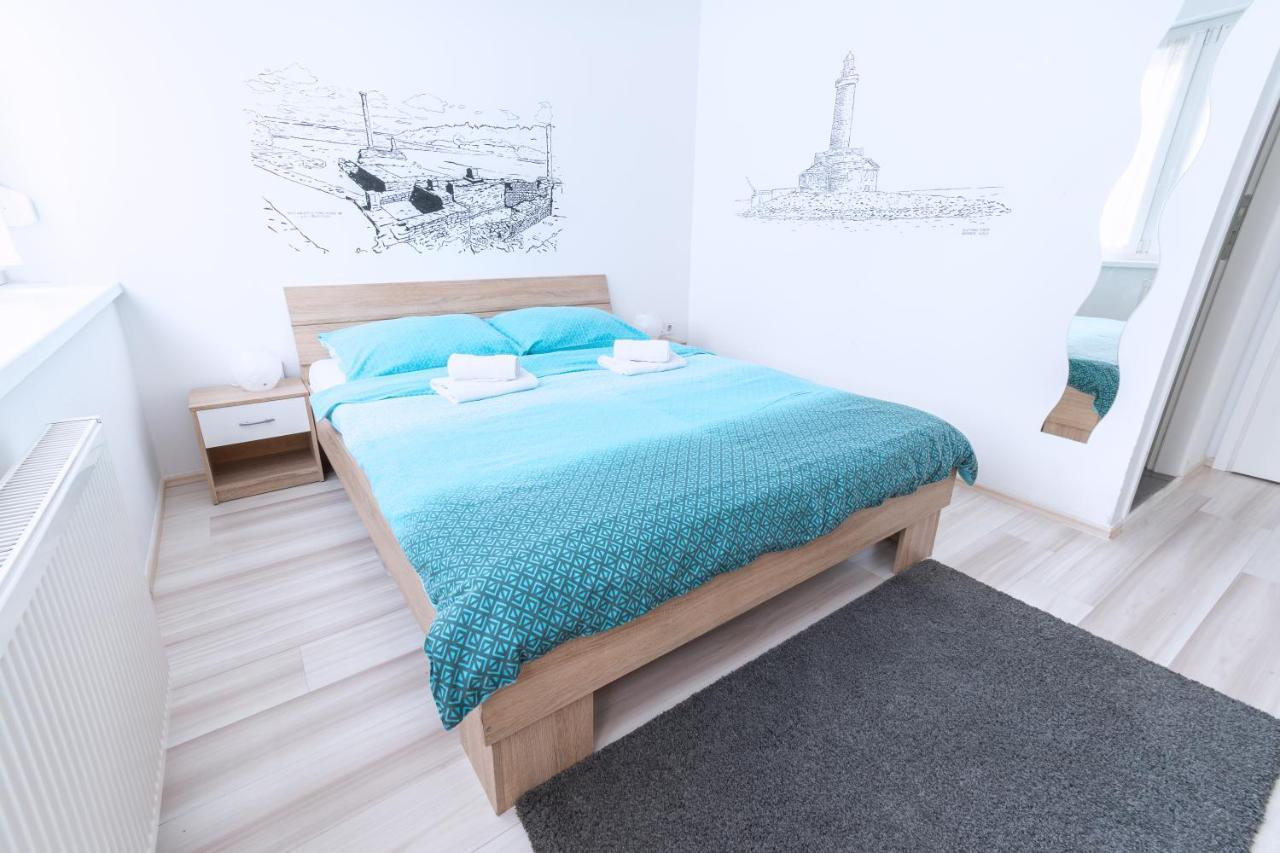 The Dots Hostel Zagreb Bagian luar foto
