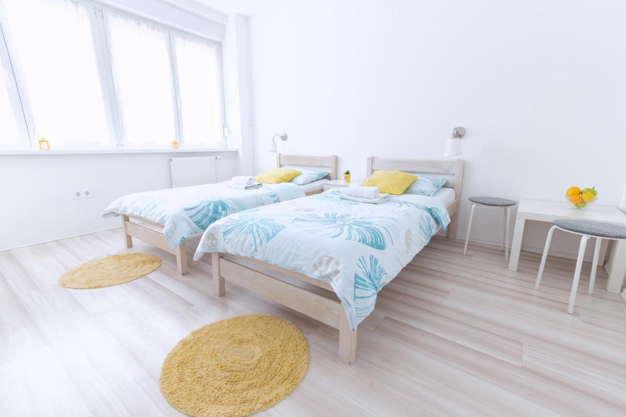 The Dots Hostel Zagreb Bagian luar foto